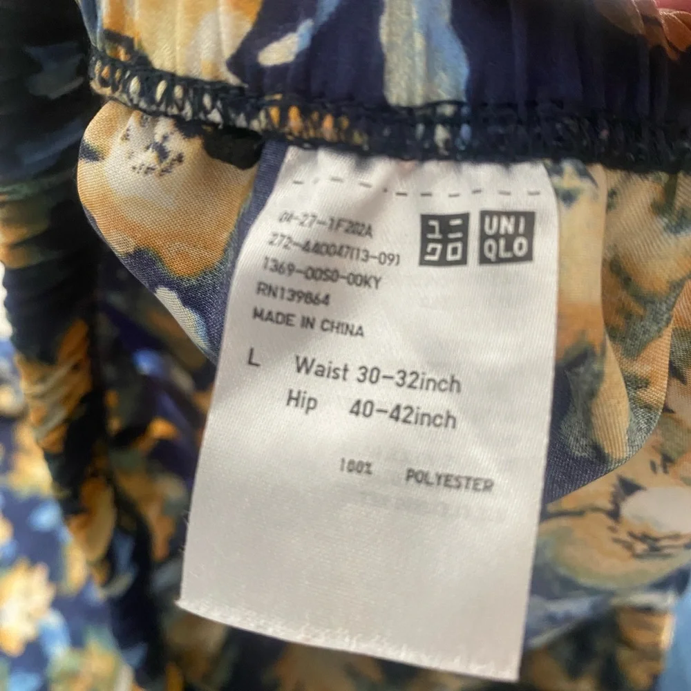 Uniqlo Blue and Yellow Floral Pants - Picture 3 of 3
